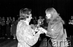 Czerwiec 1981, Zielona Góra, Polska.
Uczestnicy XVII Festiwalu Piosenki Radzieckiej.
Fot. Romuald Broniarek, zbiory Ośrodka KARTA