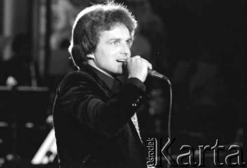 Czerwiec 1981, Zielona Góra, Polska. 
Występ na XVII Festiwalu Piosenki Radzieckiej.
Fot. Romuald Broniarek, zbiory Ośrodka KARTA