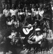 Czerwiec 1982, Zielona Góra, Polska.
Grupa uczestników biorąca udział w XVIII Festiwalu Piosenki Radzieckiej.
Fot. Romuald Broniarek, zbiory Ośrodka KARTA