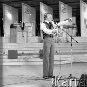 Czerwiec 1982, Zielona Góra, Polska.
Występ podczas XVIII Festiwalu Piosenki Radzieckiej.
Fot. Romuald Broniarek, zbiory Ośrodka KARTA