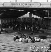 Czerwiec 1982, Zielona Góra, Polska.
XVIII Festiwal Piosenki Radzieckiej.
Fot. Romuald Broniarek, zbiory Ośrodka KARTA