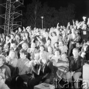 Czerwiec 1982, Zielona Góra, Polska.
Publiczność na XVIII Festiwalu Piosenki Radzieckiej.
Fot. Romuald Broniarek, zbiory Ośrodka KARTA