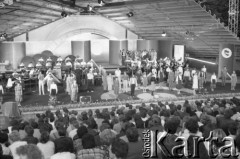 Czerwiec 1983, Zielona Góra, Polska.
XIX Festiwal Piosenki Radzieckiej. 
Fot. Romuald Broniarek, zbiory Ośrodka KARTA