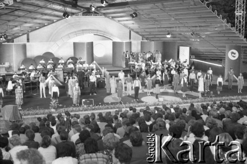 Czerwiec 1983, Zielona Góra, Polska.
XIX Festiwal Piosenki Radzieckiej. 
Fot. Romuald Broniarek, zbiory Ośrodka KARTA