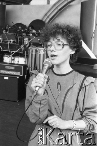 Czerwiec 1983, Zielona Góra, Polska.
Uczestniczka XIX Festiwalu Piosenki Radzieckiej.
Fot. Romuald Broniarek, zbiory Ośrodka KARTA