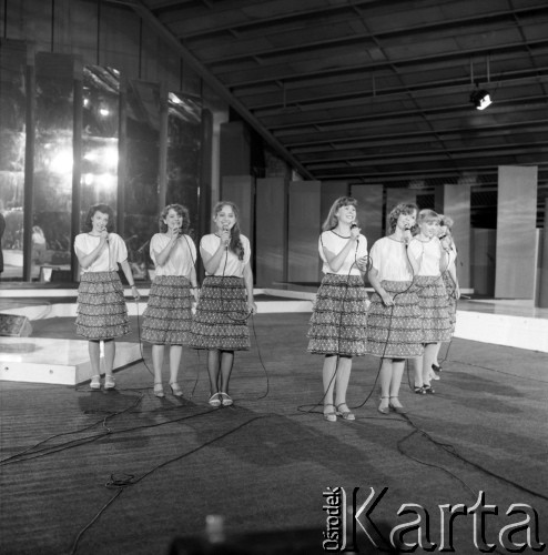 Czerwiec 1984, Zielona Góra, Polska.
Występ zespołu podczas XX Festiwalu Piosenki Radzieckiej.
Fot. Romuald Broniarek, zbiory Ośrodka KARTA