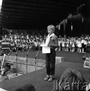 Czerwiec 1984, Zielona Góra, Polska.
Występ dzieci na XX Festiwalu Piosenki Radzieckiej. 
Fot. Romuald Broniarek, zbiory Ośrodka KARTA