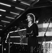 Czerwiec 1985, Zielona Góra, Polska.
Edyta Geppert na XXI Festiwalu Piosenki Radzieckiej. 
Fot. Romuald Broniarek, zbiory Ośrodka KARTA