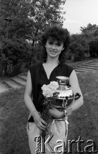 Czerwiec 1985, Zielona Góra, Polska.
Laureatka XXI Festiwal Piosenki Radzieckiej. 
Fot. Romuald Broniarek, zbiory Ośrodka KARTA