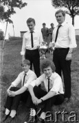 Czerwiec 1985, Zielona Góra, Polska.
Czteroosobowy zespół wokalny biorący udział w XXI Festiwalu Piosenki Radzieckiej. 
Fot. Romuald Broniarek, zbiory Ośrodka KARTA