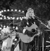 Czerwiec 1986, Zielona Góra, Polska.
Występ Maryli Rodowicz na XXII Festiwalu Piosenki Radzieckiej.
Fot. Romuald Broniarek, zbiory Ośrodka KARTA