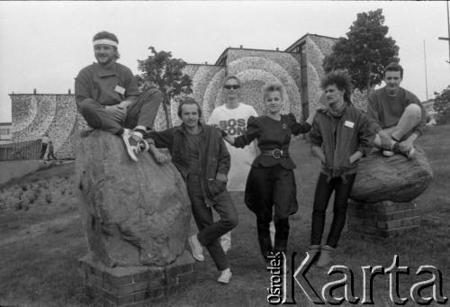 1987, Zielona Góra, Polska.
Zespół muzyczny występujący na XXIII Festiwalu Piosenki Radzieckiej. 
Fot. Romuald Broniarek, zbiory Ośrodka KARTA