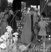 1988, Witebsk, Białoruska Socjalistyczna Republika Radziecka.
 I Wszechzwiązkowy Festiwal Polskiej Piosenki. Maryla Rodowicz na scenie.
Fot. Romuald Broniarek, zbiory Ośrodka KARTA