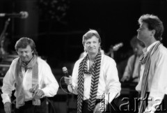 1988, Witebsk, Białoruska Socjalistyczna Republika Radziecka.
Występ zespołu podczas I Wszechzwiązkowego Festiwalu Polskiej Piosenki.
Fot. Romuald Broniarek, zbiory Ośrodka KARTA