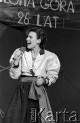 1989, Zielona Góra, Polska.
Uczestniczka XXV Festiwalu Piosenki Radzieckiej. 
Fot. Romuald Broniarek, zbiory Ośrodka KARTA
