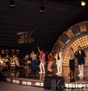 1989, Zielona Góra, Polska.
Występ uczestników podczas XXV Festiwalu Piosenki Radzieckiej. 
Fot. Romuald Broniarek, zbiory Ośrodka KARTA