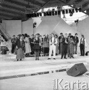 1989, Zielona Góra, Polska.
Uczestnicy występujący na XXV Festiwalu Piosenki Radzieckiej. 
Fot. Romuald Broniarek, zbiory Ośrodka KARTA