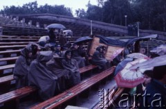 1989, Zielona Góra, Polska.
Publiczność na XXV Festiwalu Piosenki Radzieckiej. 
Fot. Romuald Broniarek, zbiory Ośrodka KARTA