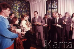 1989, Zielona Góra, Polska.
XXV Festiwal Piosenki Radzieckiej. Rozdanie nagród.
Fot. Romuald Broniarek, zbiory Ośrodka KARTA