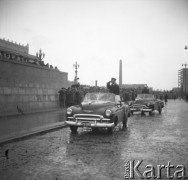 Wrzesień 1957, Warszawa, Polska.
Defilada Straży Pożarnych na Placu Defilad, samochody przed trybuną honorową.
Fot. Romuald Broniarek, zbiory Ośrodka KARTA