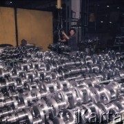 Marzec 1975, Warszawa Wola, Polska.
Pracownica Zakładów Mechanicznych im. 