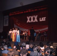 Kwiecień 1975, Warszawa, Polska.
Dni Kultury Radzieckiej, koncert stołecznych laureatów konkursu piosenki radzieckiej.
Fot. Romuald Broniarek/KARTA
