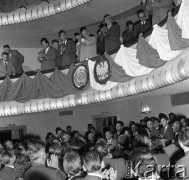 Lipiec 1959, Katowice, Polska.
Obchody piętnastolecia PRL, przedstawiciele polskich i radzieckich władz w loży Teatru Śląskiego, w środku stoi Nikita Chruszczow, obok niego Władysław Gomułka i Edward Gierek.
Fot. Romuald Broniarek/KARTA