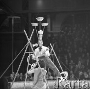 Luty 1960, Warszawa, Polska.
Występy cyrku 