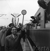 Październik 1960, Warszawa, Polska.
Pożegnanie 