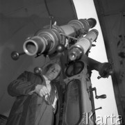 Marzec 1961, Warszawa, Polska.
Teleskop w Obserwatorium Astronomicznym Uniwersytetu Warszawskiego.
Fot. Romuald Broniarek/KARTA