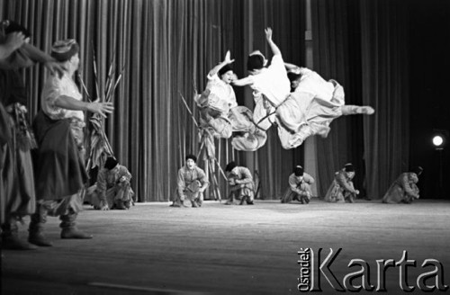 5.09.1961, Warszawa, Polska. 
Sala Kongresowa, występ Państwowego Zespołu Pieśni i Tańca z Ukrainy. 
Fot. Romuald Broniarek/KARTA 
