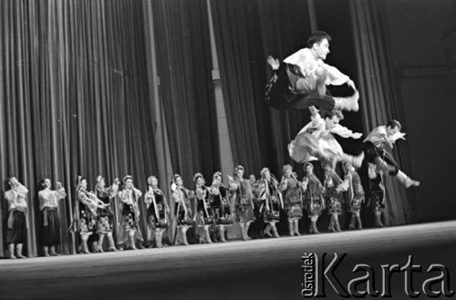 5.09.1961, Warszawa, Polska. 
Sala Kongresowa, występ Państwowego Zespołu Pieśni i Tańca z Ukrainy.
Fot. Romuald Broniarek/KARTA 
