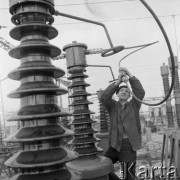 Wrzesień 1961, Warszawa, Polska. 
Pracownik Elektrociepłowni Siekierki. 
Fot. Romuald Broniarek/KARTA