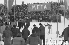 18-27.02.1962, Zakopane, Polska. 
Mistrzostwa Świata w Narciarstwie Klasycznym, zawodnik na mecie biegu narciarskiego.
Fot. Romuald Broniarek/KARTA