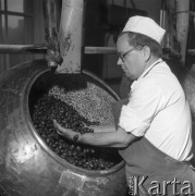 Grudzień 1962, Warszawa, Polska.
Zakłady Przemysłu Cukierniczego im. 