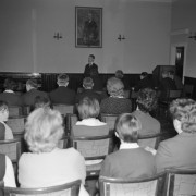 1964, Warszawa, Polska. 
Siedziba Towarzystwa Przyjaźni Polsko-Radzieckiej - eliminacje konkursu recytatorskiego poezji radzieckiej.
Fot. Romuald Broniarek/KARTA