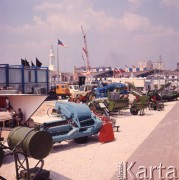 Czerwiec 1964, Poznań, Polska.
Międzynarodowe Targi Poznańskie, wystawa sprzętu rolniczego.
Fot. Romuald Broniarek/KARTA