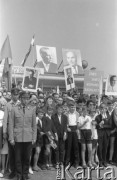 25.06.1964, Warszawa, Polska.
Warszawiacy witają Józefa Broz Tito, przywódcę Socjalistycznej Federacyjnej Republiki Jugosławii. 
Fot. Romuald Broniarek/KARTA