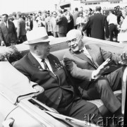Lipiec 1964, Warszawa, Polska.
Uroczyste obchody dwudziestolecia PRL, Nikita Chruszczow i Władysław Gomułka w limuzynie. 
Fot. Romuald Broniarek/KARTA