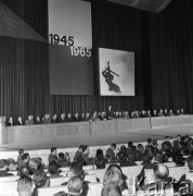 17.01.1965, Warszawa, Polska.
Uczestnicy akademii z okazji 20. rocznicy wyzwolenia Warszawy.
Fot. Romuald Broniarek/KARTA