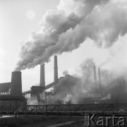 1965, Kraków Nowa Huta, Polska.
Huta im. Lenina - dymiące kominy.
Fot. Romuald Broniarek/KARTA