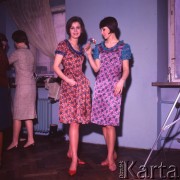 Marzec 1965, Warszawa, Polska.
Pałac Kultury i Nauki - pokaz mody z wiosennej kolekcji 