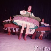 Marzec 1965, Warszawa, Polska.
Sala Kongresowa w Pałacu Kultury i Nauki - występ Zespołu Pieśni i Tańca 