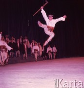 Marzec 1965, Warszawa, Polska.
Sala Kongresowa w Pałacu Kultury i Nauki - występ Zespołu Pieśni i Tańca 