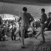 Lipiec 1965, Sopot, Polska.
Klub plenerowy Non Stop - występ zespołu 