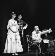 Wrzesień 1965, Warszawa, Polska.
Teatr Współczesny - przedstawienie 