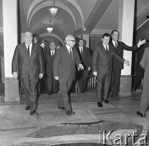 7-9.10.1966, Warszawa, Polska.
 III Kongres Kultury Polskiej, Józef Cyrankiewicz i Władysław Gomułka w Teatrze Wielkim.
Fot. Romuald Broniarek/KARTA