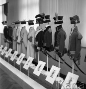Październik 1967, Warszawa, Polska.
Muzeum Wojska Polskiego - wystawa o Tadeuszu Kościuszko. Na zdjęciu mundury powstańców.
Fot. Romuald Broniarek/KARTA