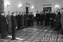 Październik 1967, Warszawa, Polska.
Pracownicy ambasady radzieckiej odznaczeni Złotymi Odznakami TPPR, z lewej stoi Awierkij Aristow, ambasador ZSRR w Polsce.
Fot. Romuald Broniarek/KARTA