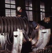 Listopad 1967, Elbląg, Polska.
Pracownicy Zakładów Mechanicznych im. Generała Karola Świerczewskiego.
Fot. Romuald Broniarek/KARTA